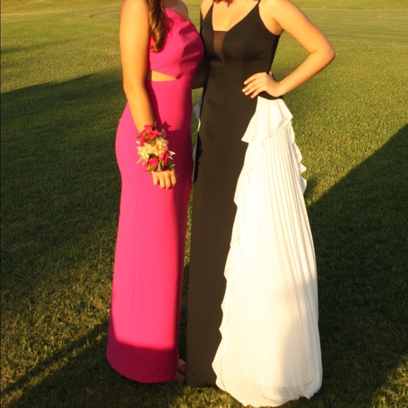 BCBG Black and white ruffle Gown - Picture 5 of 5